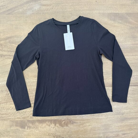 Athleta Tops - Athleta Outbound Top Medium Black NWT (Bundle 2+ items for 20% off)